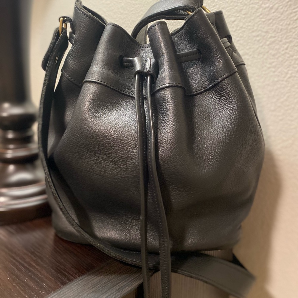 Sseko Pebbled Leather Drawstring Bag